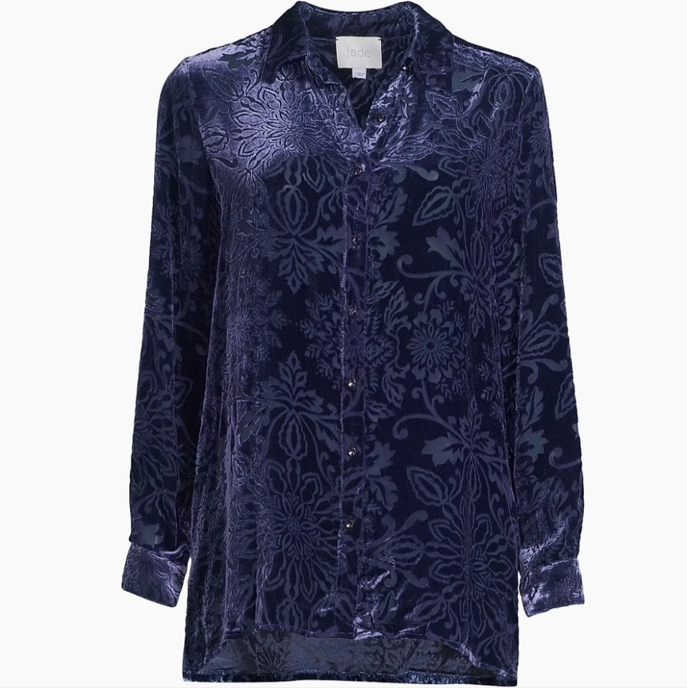 Jade (Johnny Was) Size Small. Like New.MISTY LONG SLEEVE BUTTON DOWN SHIRT